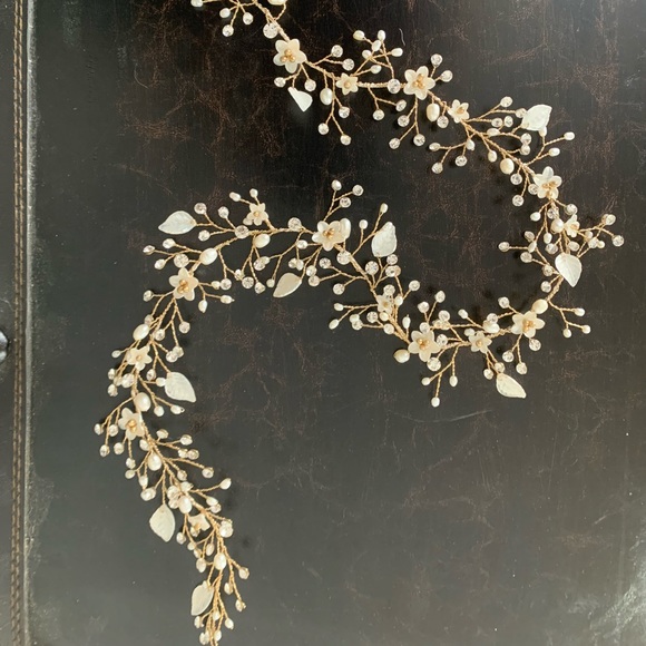 Wedding Hair vine- real pearls & crystals - Picture 2 of 4